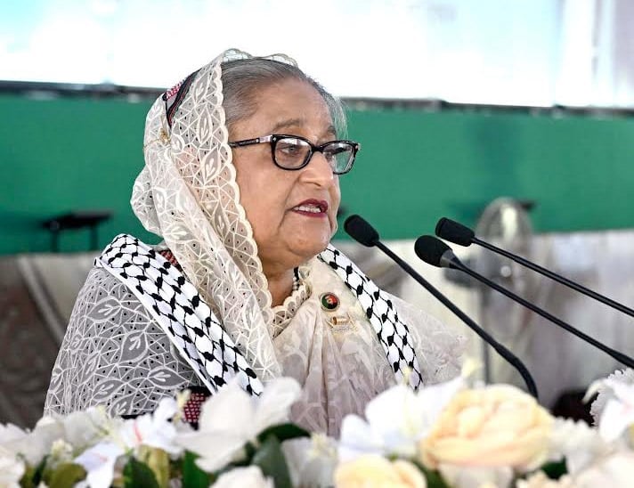 সন্ত্রাসী কর্মকান্ডে জড়ালে বিএনপি-জামায়াতকে ছাড় দেওয়া হবে না : প্রধানমন্ত্রী