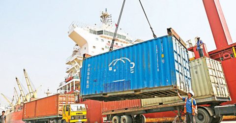 কাপড় ধোয়ার সোডার নামে ১৮ টন নিষিদ্ধ ঘনচিনি আমদানি