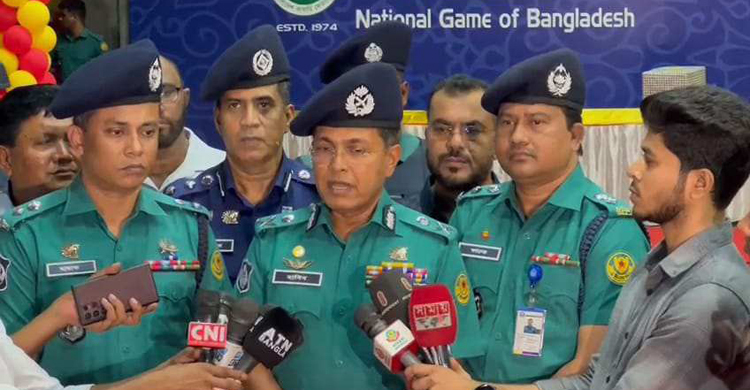 নগরবাসীর নিরাপত্তায় দিবারাত্রি কাজ করছে পুলিশ: ডিএমপি কমিশনার