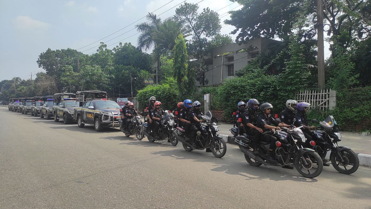 ২৮ অক্টোবর রাজধানীতে দেড় হাজারের বেশি র্যাব মোতায়েন: চলছে তল্লাশি