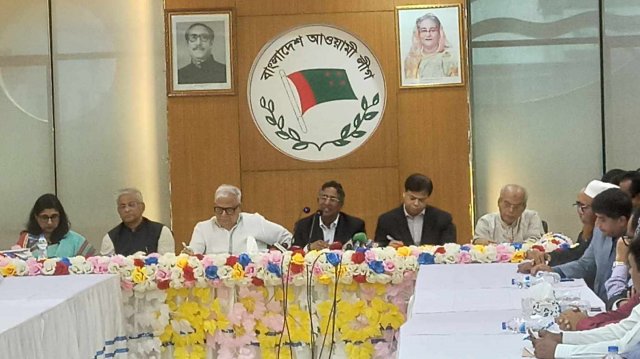আ.লীগের ইশতেহারে শিল্পায়ন ও কর্মসংস্থানে বেশি গুরুত্ব, টার্গেট যুব সমাজ: রাজ্জাক