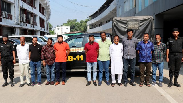 পুলিশের ওপর হামলা: গুলশানে পাঁচ তারকা হোটেলে র্যাবের অভিযান, গ্রেপ্তার ১০