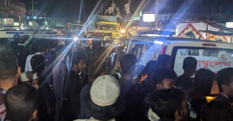 চালকের গাফলতিতে অ্যাম্বুলেন্সেই রোগীর মৃত্যু