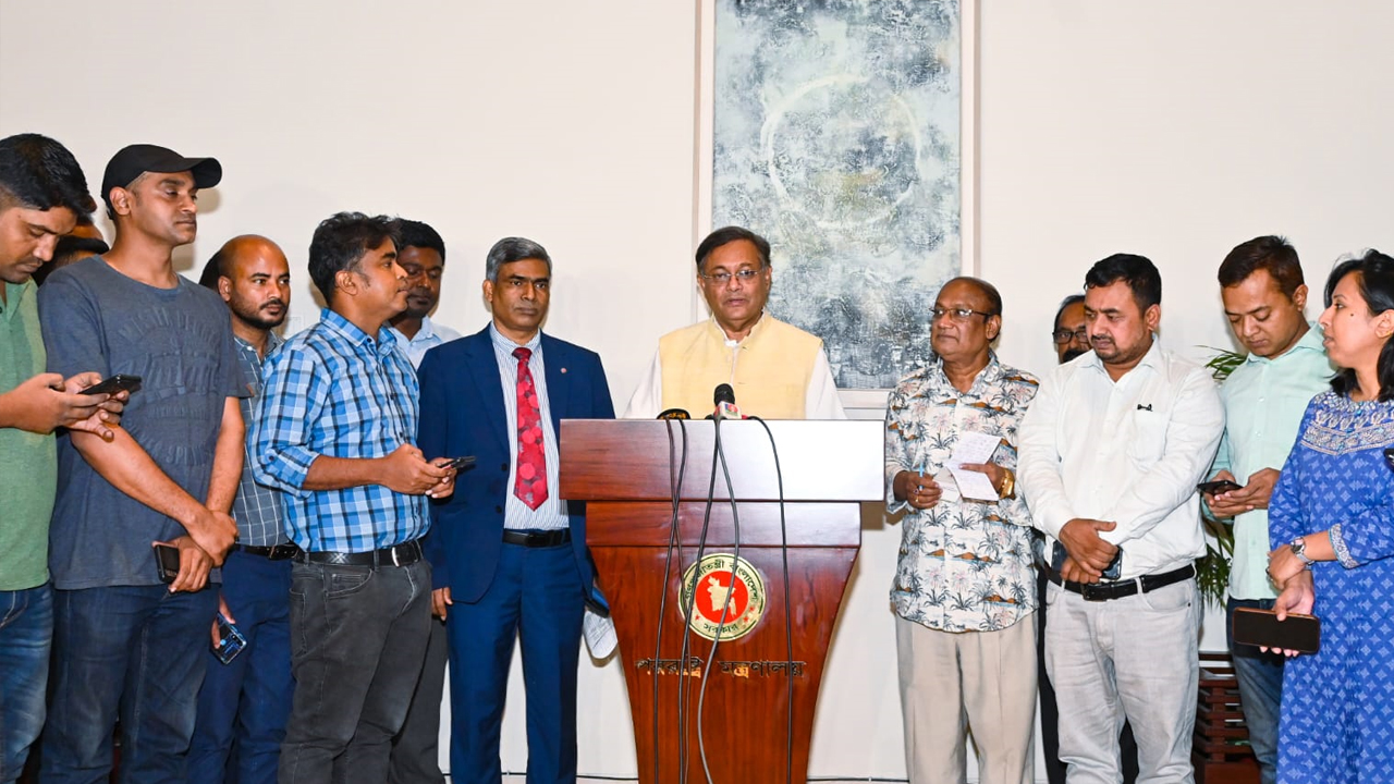 আমিরাতের ৬ শহরে এমপ্লয়মেন্ট ভিসা চালু নিয়ে আলোচনা