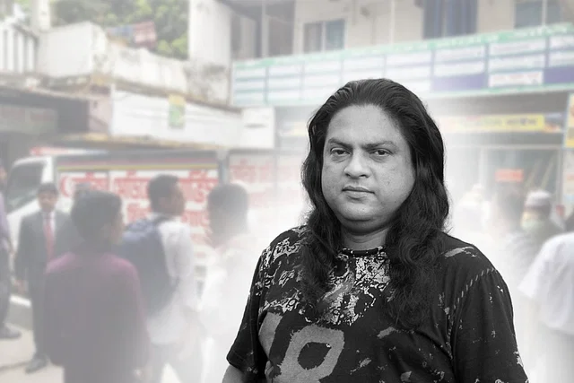গোপালগঞ্জে খালিদের মরদেহ দেখে কান্নায় ভেঙে পড়েন সহপাঠীরা