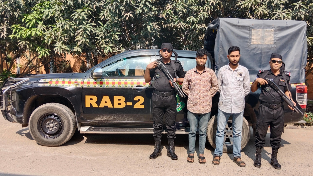 মোহাম্মদপুরে ইয়াবাসহ দুই মাদক কারবারি আটক