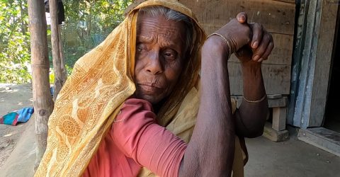 ৫৩ বছর ধরে পাক বাহিনীর ছোড়া গুলি শরীরে বইছেন রাশিদা