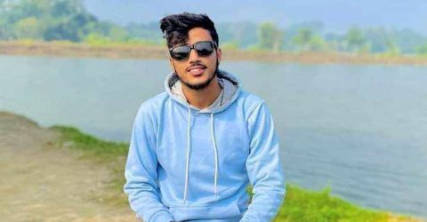 ইফতার শেষে বাজারে যাওয়ার পথে সড়কে প্রাণ গেল যুবকের