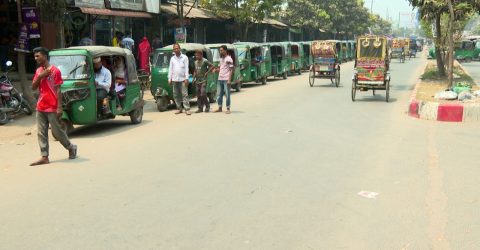 সড়ক ইজারা দিয়েছে পৌরসভা, যানজটে নাকাল নগরবাসী