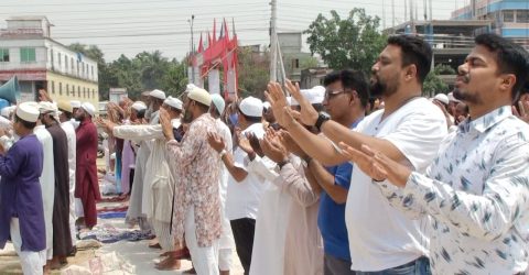 চুয়াডাঙ্গায় কমেছে তাপমাত্রা, বৃষ্টির জন্য কাঁদলেন মুসল্লিরা