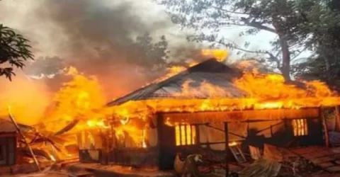 চাঁদপুরে আগুনে পুড়লো ১১ বসতঘর