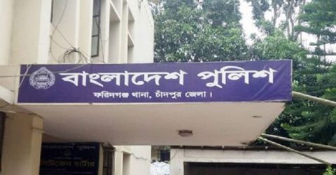 বসতঘরে মিলল দুই মেয়েসহ মায়ের মরদেহ