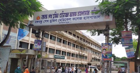 দাবদাহে অসুস্থ হয়ে শিক্ষক-শিক্ষার্থীসহ ১৩ জন হাসপাতালে