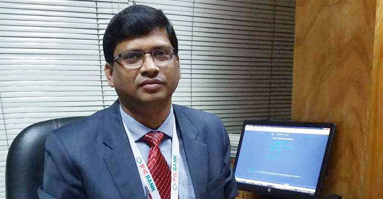 কর্মস্থলে যাওয়ার পথে ট্রাকচাপায় ব্যাংক ম্যানেজার নিহত