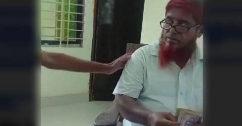 প্রকাশ্যে ঘুষ নেওয়া সেই ভূমি অফিস কর্মী সাময়িক বরখাস্ত