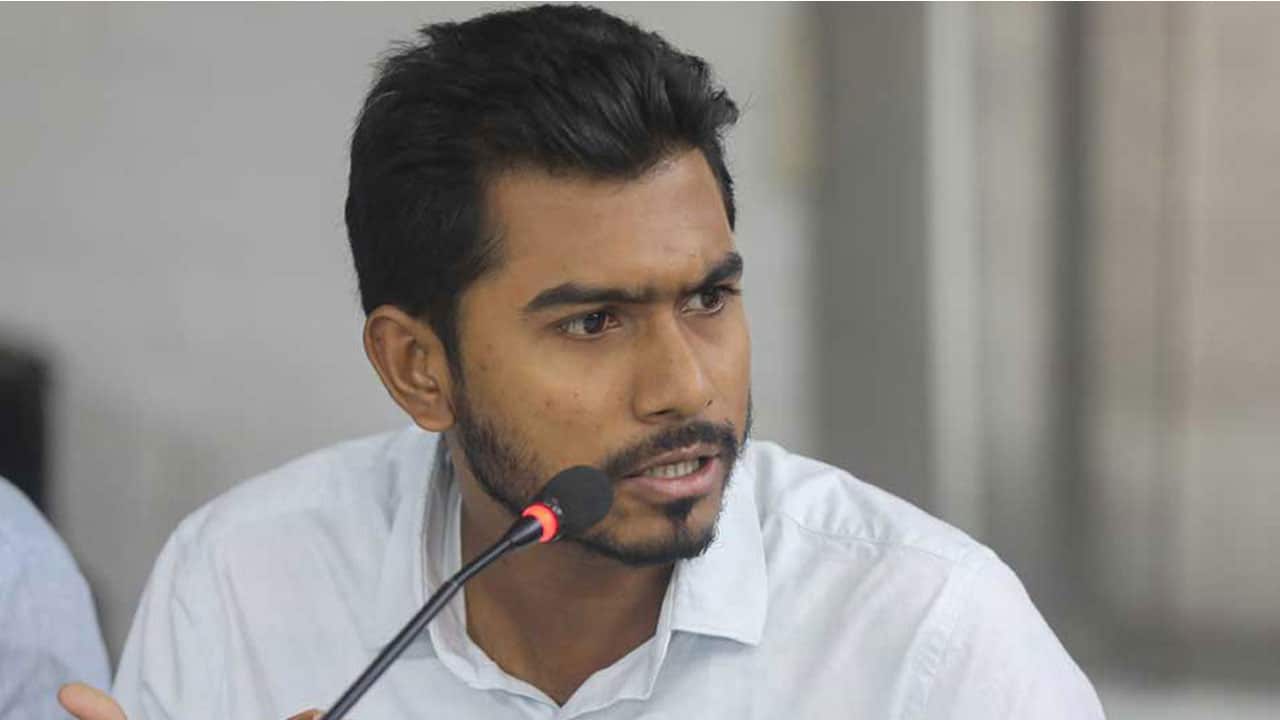 প্রধানমন্ত্রী-শিক্ষামন্ত্রীকে কটূক্তি করায় ভিপি নুরের বিরুদ্ধে চট্টগ্রামে গ্রেপ্তারি পরোয়ানা
