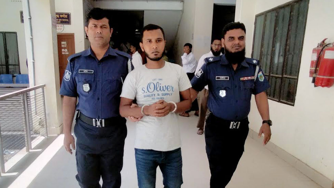 নওগাঁয় স্ত্রীকে হত্যার দায়ে স্বামীর মৃত্যুদণ্ড