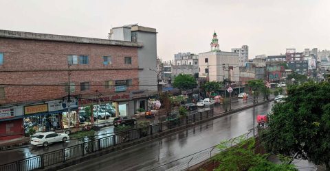 তাপপ্রবাহের মধ্যে ঢাকায় স্বস্তির বৃষ্টি