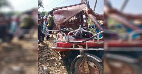 গাইবান্ধায় ইজিবাইক-মোটরসাইকেলের মুখোমুখি সংঘর্ষে নিহত ১