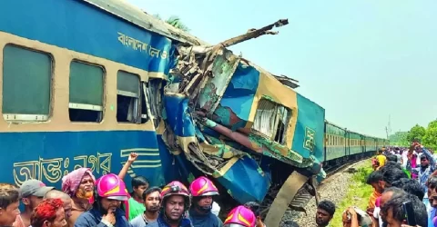 ভুল সিগন্যালে বারবার ঘটছে রেল দুর্ঘটনা