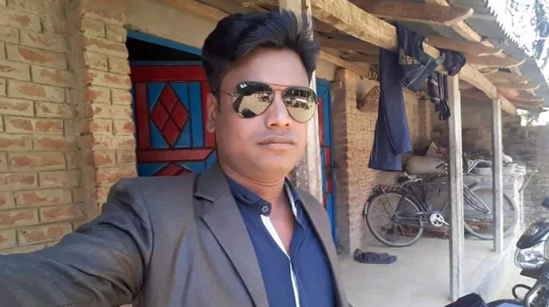 যুবকের ঝুলন্ত লাশ উদ্ধার, পরিবারের দাবি ‘জুয়ার জন্য আত্মহত্যা’