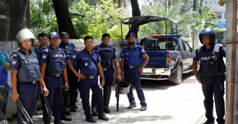 ‘স্মার্ট পুলিশ, স্মার্ট সেবা’ কেন জরুরি