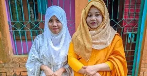 মেয়ের সঙ্গে এসএসসি পাস ৪৪ বছরের ইউপি সদস্য নুরুন্নাহারের