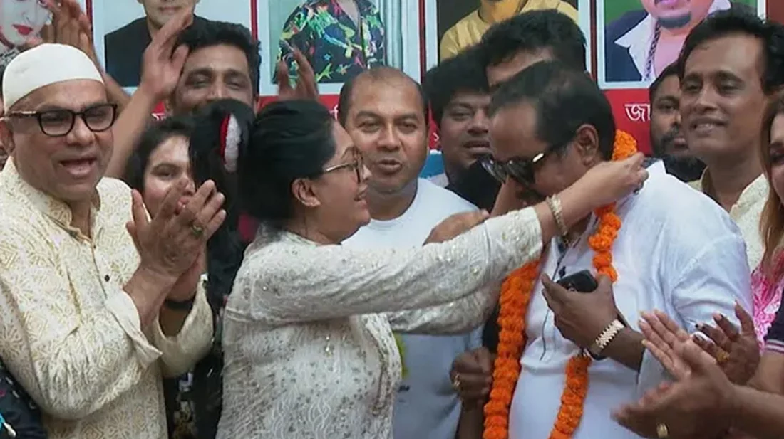 ফুলের মালা পরানোর পরে কেন রিট, জানালেন নিপুণ