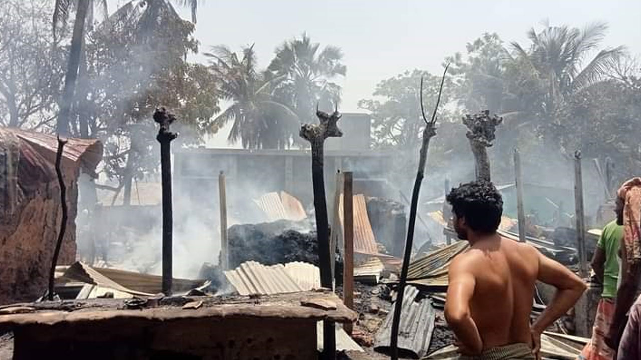 আগুনে সব শেষ, এক বেলার খাবারও নেই
