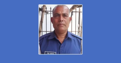 ৫৭ বছর বয়সে এসএসসি পাশ করলেন কনস্টেবল সামাদ