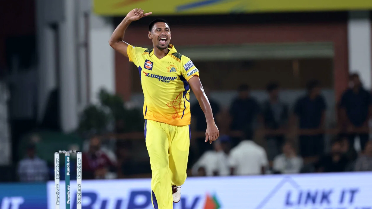 ‘মুস্তাফিজ না থাকায় চেন্নাইয়ের কম্বিনেশন ভেঙে গেছে’