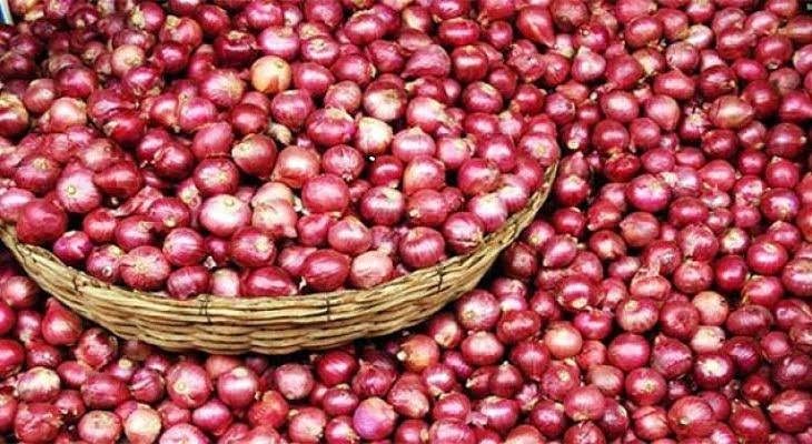 পেঁয়াজ রপ্তানি থেকে নিষেধাজ্ঞা তুলল ভারত