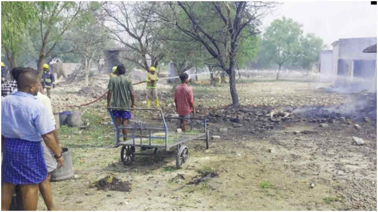 ভারতে ভয়াবহ বিস্ফোরণে নিহত অন্তত ৮