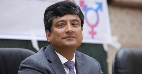 ক্লাসে শিক্ষার্থীদের উপস্থিতি তদারকি জাতীয় বিশ্ববিদ্যালয় ভিসির