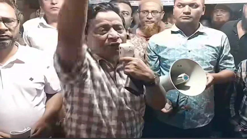 বাড়াবাড়ি করলে বিদায় করে দেব, এমপি রমেশকে কাউন্সিলরের হুমকি