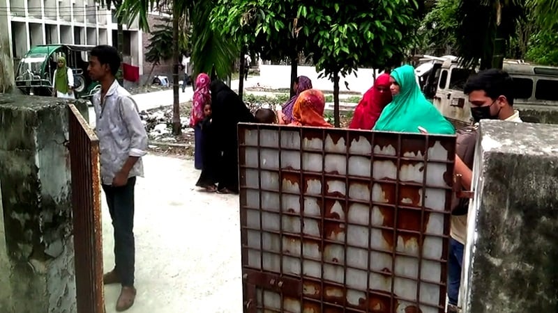 বাড়ির পেছনের ডোবায় গোসলে নেমে লাশ হয়ে ফিরল রাব্বি