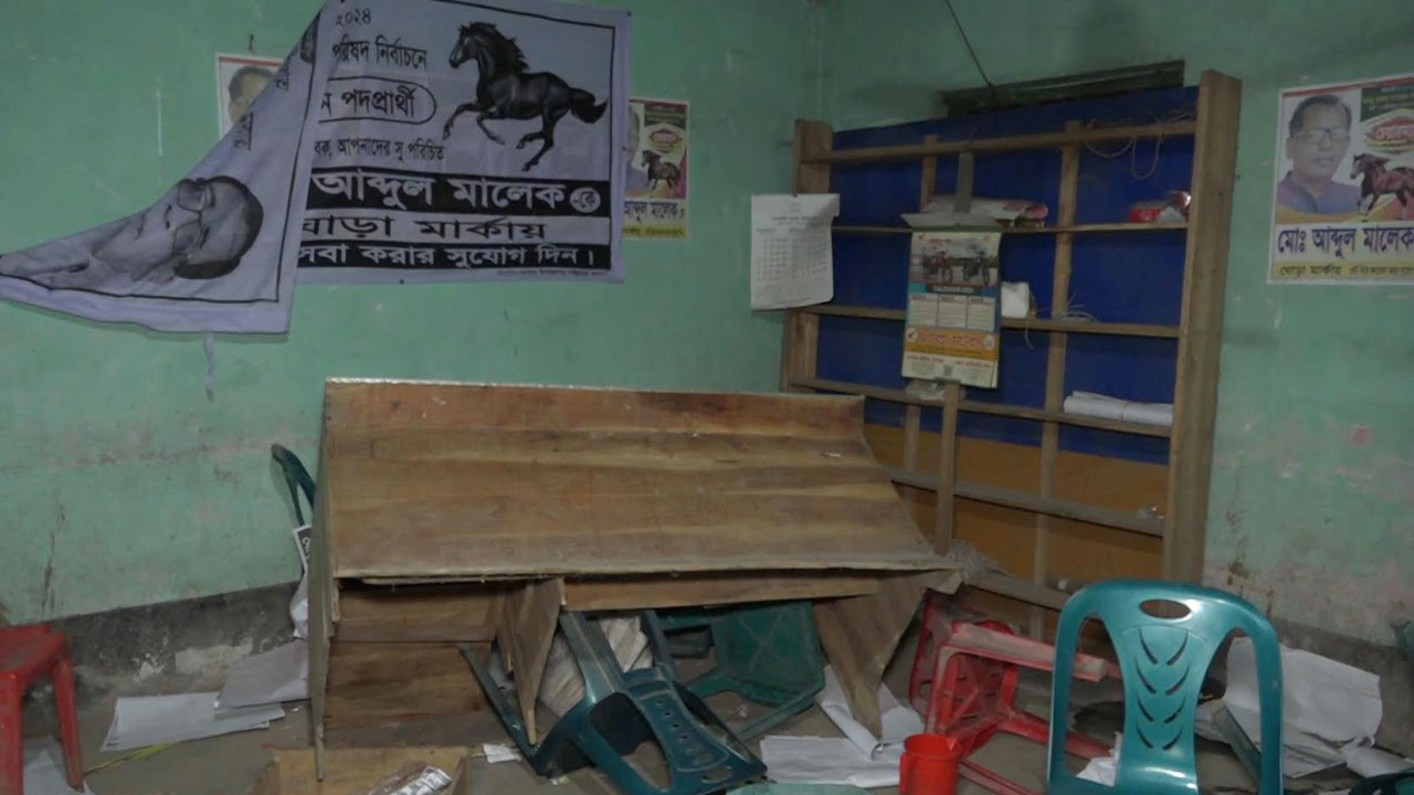 নীলফামারীতে দুই চেয়ারম্যান প্রার্থীর সমর্থকদের সংঘর্ষ, আহত ২০