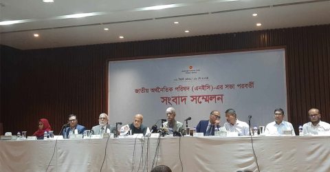 প্রকল্প পরিচালকদের আলাদা প্রশিক্ষণ দিতে নির্দেশ প্রধানমন্ত্রীর