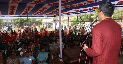 শিক্ষার্থী-অভিভাবকদের সচেতনতায় পুলিশের সাইবার নিরাপত্তা সেমিনার