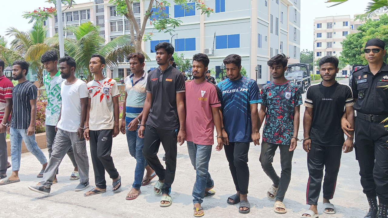 রাজশাহীতে মিজু গ্যাংয়ের মূলহোতাসহ গ্রেপ্তার ১১