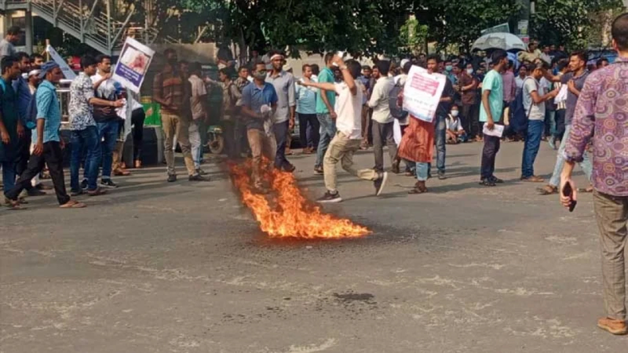 বয়সসীমা ৩৫ চেয়ে আন্দোলন : গ্রেপ্তার ১৪ শিক্ষার্থীর জামিন