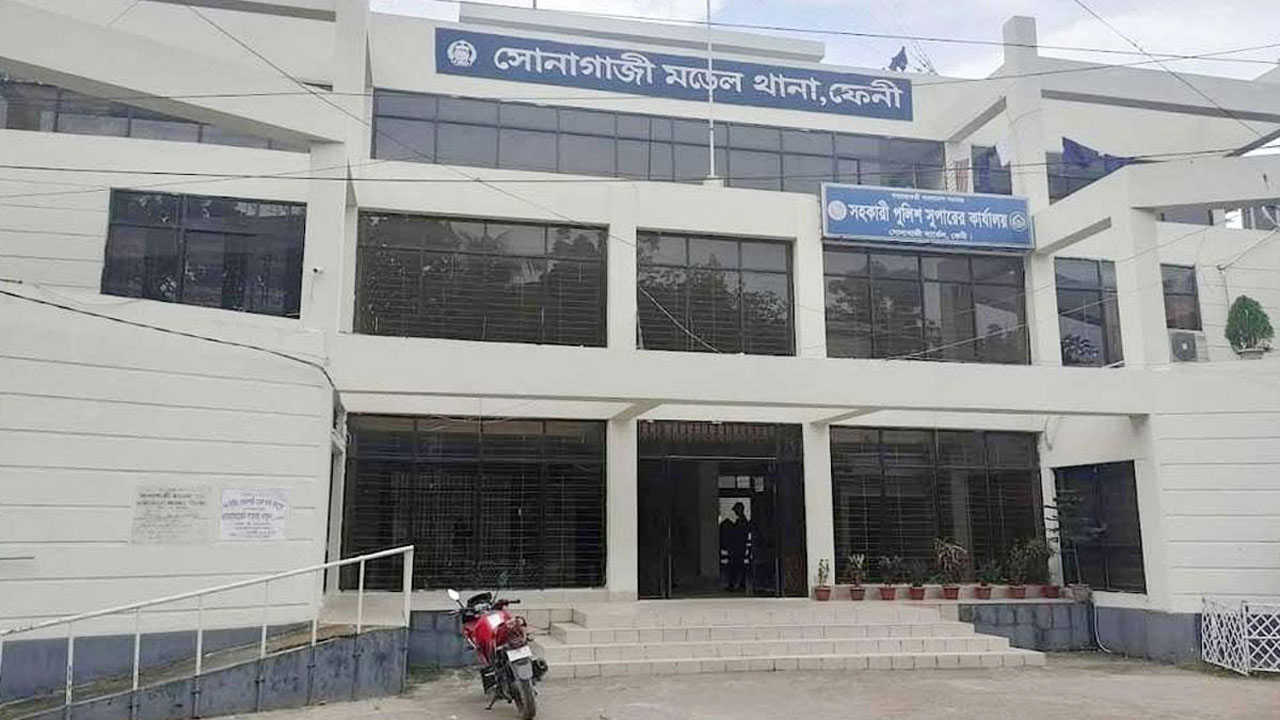 আসামি ধরতে গিয়ে হামলার শিকার তিন পুলিশ সদস্য