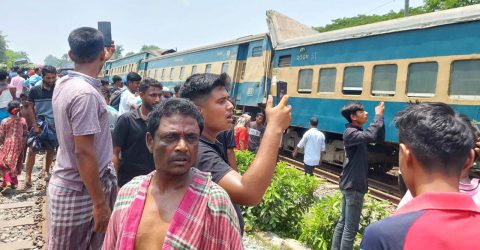 গাজীপুরে ট্রেন দুর্ঘটনা : জেলা প্রশাসনের তিন সদস্যের তদন্ত কমিটি
