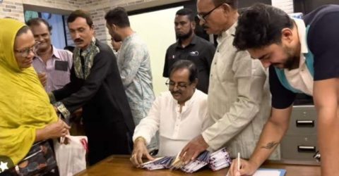 শিল্পীদের ১০ লাখ টাকা ঈদ উপহার দিলেন ডিপজল