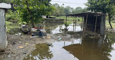 পানি নামলেও বন্যার ক্ষত চিহ্ন রয়ে গেছে