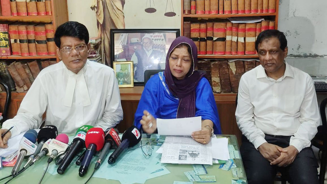 ৭ দিনের তদন্ত জমা পড়েনি আড়াই মাসেও, শঙ্কায় অবন্তিকার মা