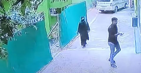 সাবেক স্ত্রীর সঙ্গে হোটেলে পুলিশ সদস্য, অতঃপর…