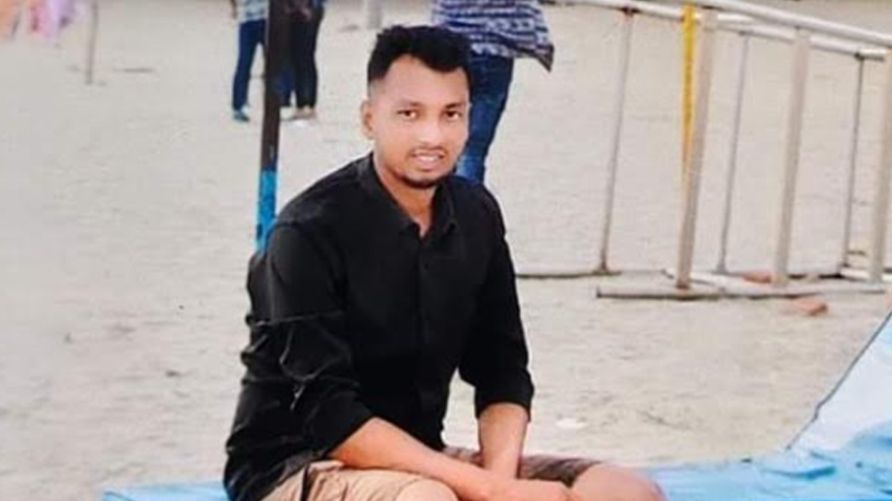 কক্সবাজার ঘুরতে গিয়ে ৪ দিন ধরে নিখোঁজ কুমিল্লার ফাহাদ