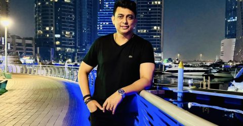 ডিগবাজি দিয়ে ব্যথা পেলেন জায়েদ খান