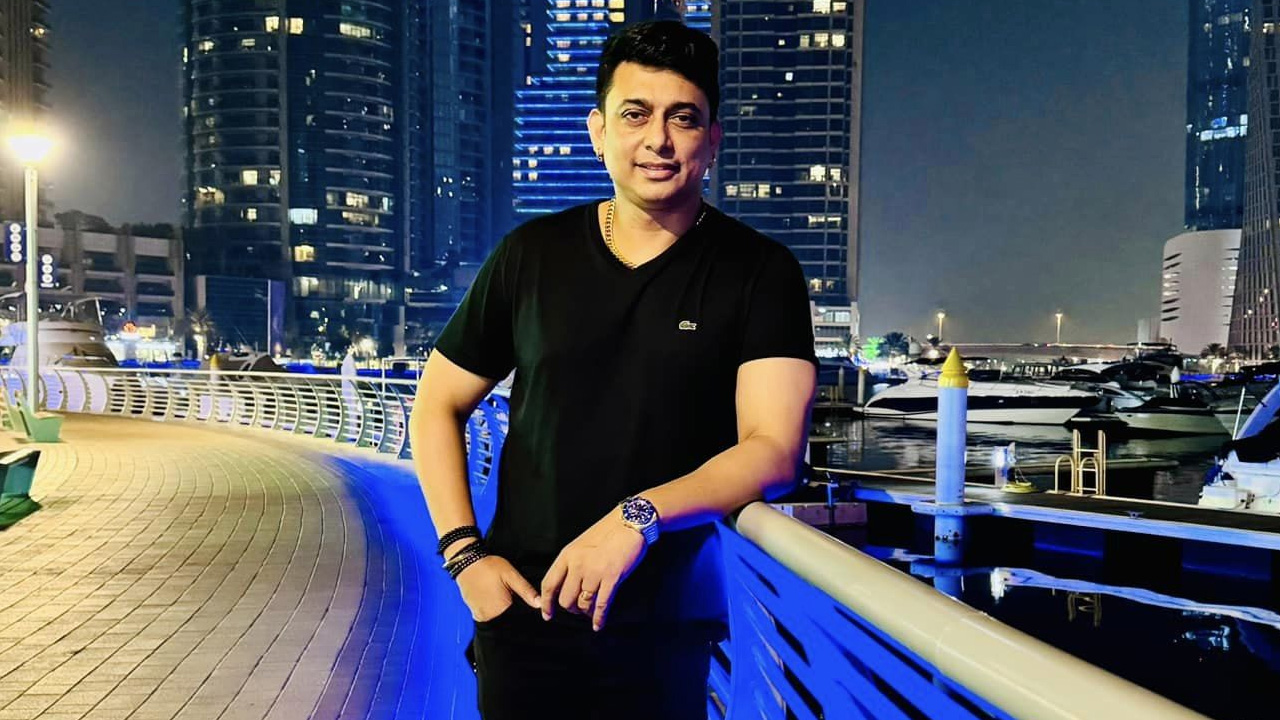 ডিগবাজি দিয়ে ব্যথা পেলেন জায়েদ খান